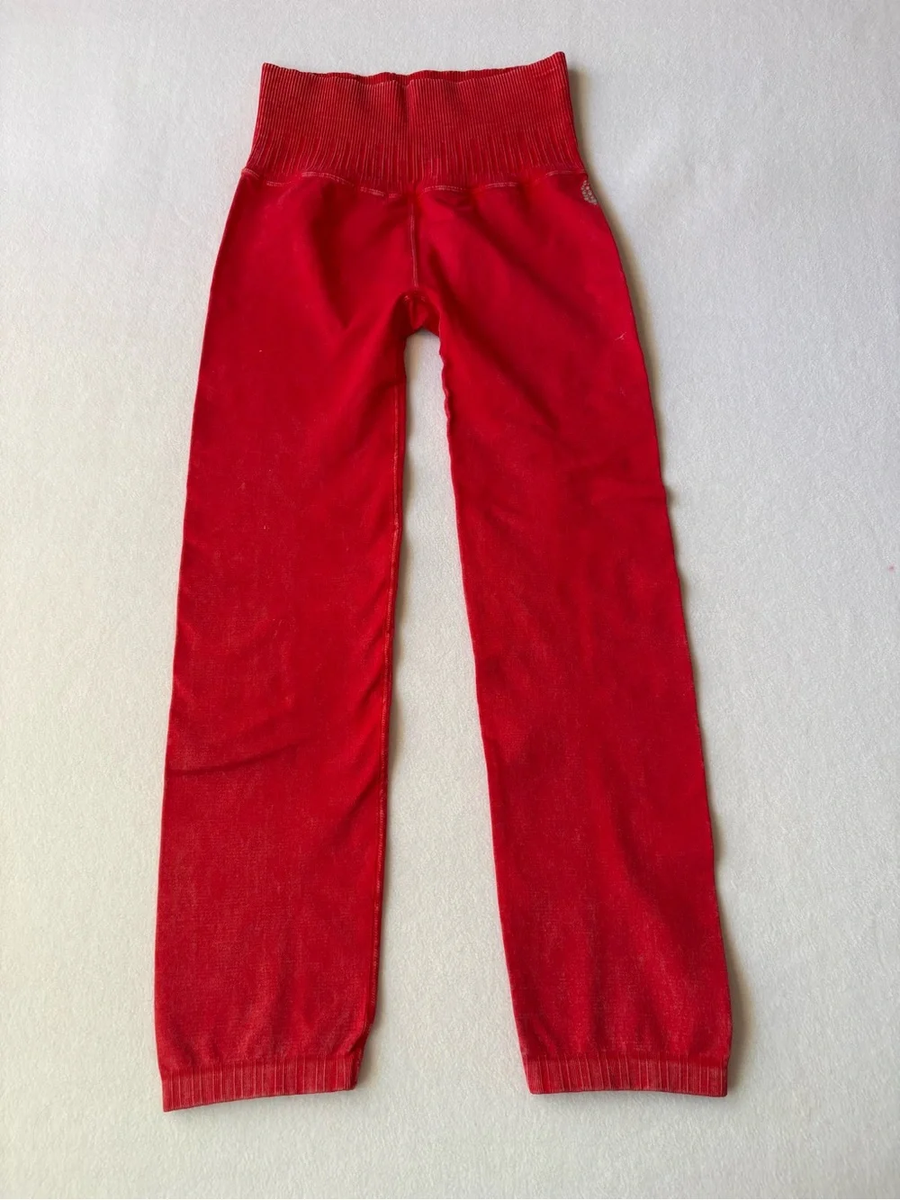 Free People Movement Good Karma Leggings Cherry Red ( s/m)
